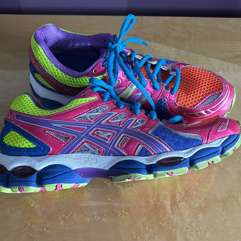 ASICS Athletic Shoes 8